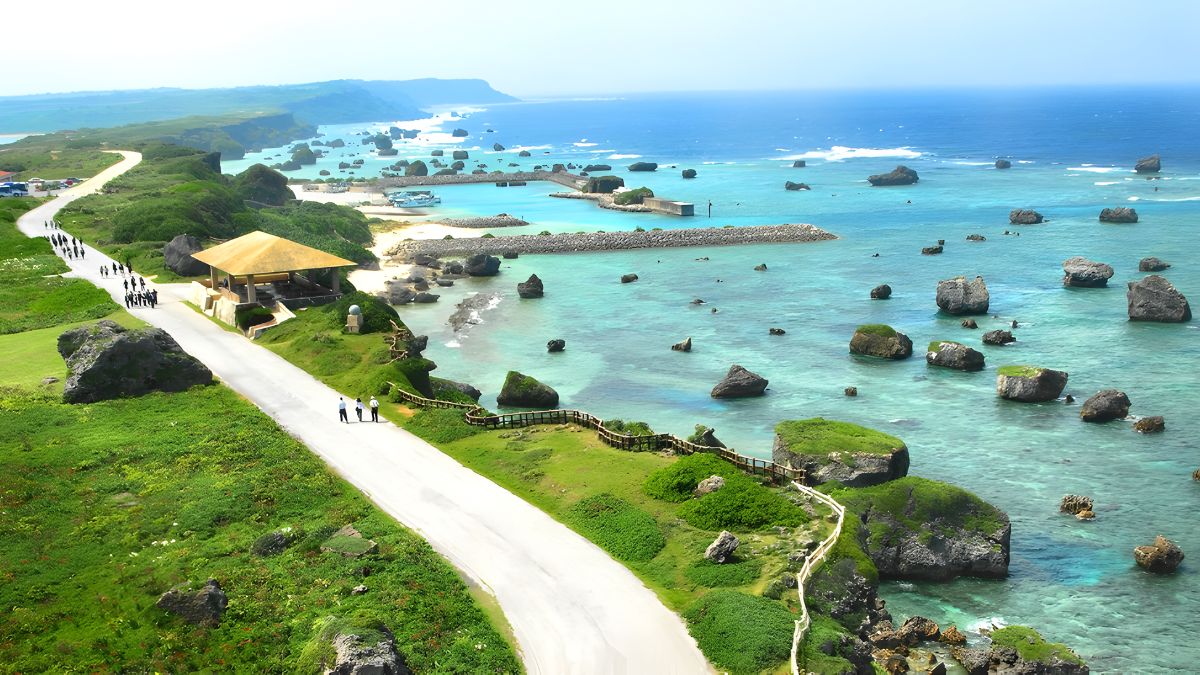 Top 10 Beaches in Japan