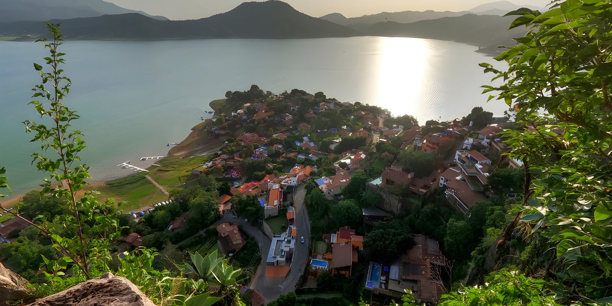 Valle de Bravo Mexico