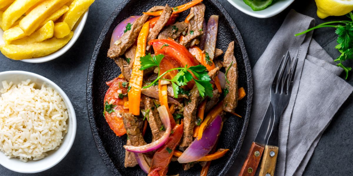 Peruvian dish Lomo saltado -